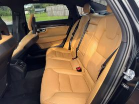 2019 VOLVO S90 SEDAN 4-CYL, DRIVE-E, TURBO, SUPERCHARGED, 2.0 LITER T6 MOMENTUM SEDAN 4D