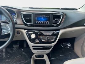 2021 CHRYSLER VOYAGER VAN V6, 3.6 LITER LXI MINIVAN 4D
