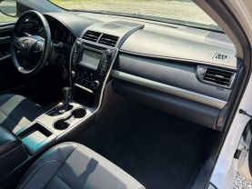 2017 TOYOTA CAMRY SEDAN 4-CYL, 2.5 LITER SE SEDAN 4D at T&T Repairables - used car dealership in Spencer, Indiana.