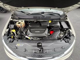 2017 CHRYSLER PACIFICA VAN V6, 3.6 LITER TOURING MINIVAN 4D