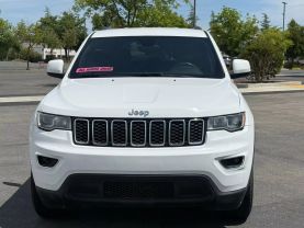 2017 JEEP GRAND CHEROKEE SUV V6, VVT, 3.6 LITER LAREDO E SPORT UTILITY 4D