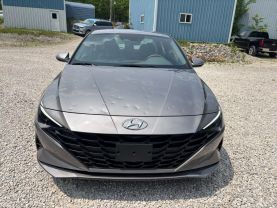 2023 HYUNDAI ELANTRA SEDAN 4-CYL, SULEV, 2.0 LITER SEL SEDAN 4D at T&T Repairables - used car dealership in Spencer, Indiana.