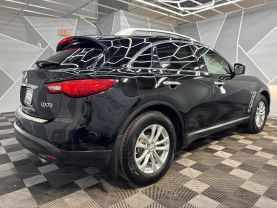 2016 INFINITI QX70