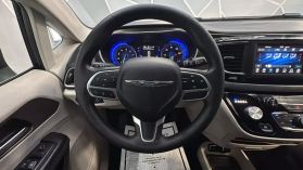 2020 CHRYSLER VOYAGER