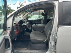 2011 NISSAN TITAN CREW CAB