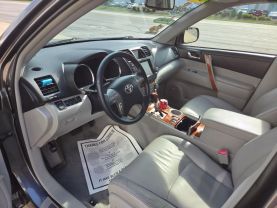 2009 Toyota Highlander - Image 10