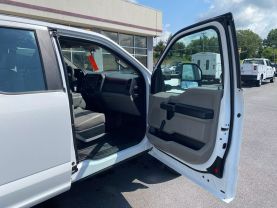 2017 FORD F450 SUPER DUTY SUPER CAB DRW 9FT KNAPHEIDE SERVICE BED TRUCK SERVICE/UTILITY TRUCKS V10, 6.8 LITER XLT 168" W.B. - Eddies Auto Sales
