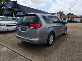 2017 CHRYSLER PACIFICA VAN V6, 3.6 LITER TOURING MINIVAN 4D