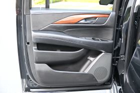 2017 CADILLAC ESCALADE ESV SUV V8, 6.2 LITER LUXURY SPORT UTILITY 4D