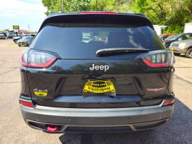 2019 JEEP CHEROKEE SUV V6, 3.2 LITER TRAILHAWK SPORT UTILITY 4D