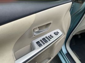 2014 TOYOTA PRIUS V WAGON 4-CYL, HYBRID, 1.8 LITER FIVE WAGON 4D