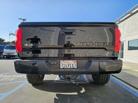 2018 TOYOTA TUNDRA CREWMAX PLATINUM PICKUP 4D 5 1/2 FT