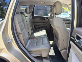 2011 JEEP GRAND CHEROKEE SUV V6, FLEX FUEL, 3.6 LITER LAREDO SPORT UTILITY 4D
