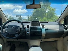2005 Toyota Prius - Image 21