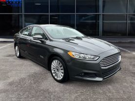 2016 Ford Fusion Energi Plug-in Hybrid Se Luxury Sedan 4d - Image 7
