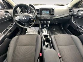 2017 Mitsubishi Lancer Es Sedan 4d - Image 10