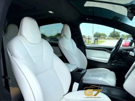 2016 Tesla Model X - Image 10