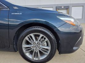 2016 Toyota Camry Hybrid - Image 23