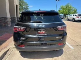 2020 JEEP COMPASS SUV 4-CYL, MULTIAIR, PZEV, 2.4 LITER LIMITED SPORT UTILITY 4D