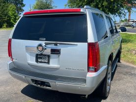 2014 Cadillac Escalade Luxury Sport Utility 4d - Image 6