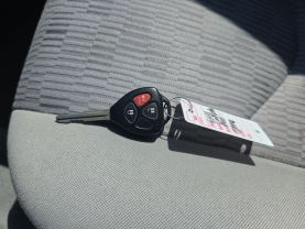 2011 TOYOTA RAV4 SUV 4-CYL, 2.5 LITER SPORT UTILITY 4D