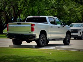 2021 CHEVROLET SILVERADO 1500 CREW CAB PICKUP V8, ECOTEC3, 5.3 LITER CUSTOM TRAIL BOSS PICKUP 4D 5 3/4 FT