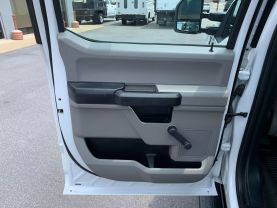 2020 FORD F250 SUPER DUTY CREW CAB 8FT KNAPHEIDE SERVICE BED TRUCK SERVICE/UTILITY TRUCKS V8, FLEX FUEL, 6.2 LITER XL PICKUP 4D 8 FT - Eddies Auto Sales