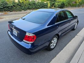 2005 TOYOTA CAMRY XLE SEDAN 4D
