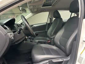 2013 VOLKSWAGEN JETTA SEDAN 5-CYL, PZEV, 2.5 LITER 2.5L SE SEDAN 4D