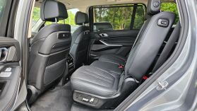 2025 Bmw X7 - Image 9