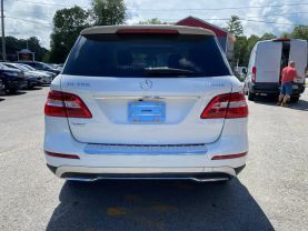 2015 MERCEDES-BENZ M-CLASS SUV V6, 3.5 LITER ML 350 4MATIC SPORT UTILITY 4D