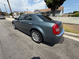 2006 CHRYSLER 300 SEDAN V8, HEMI, 5.7 LITER 300C SEDAN 4D