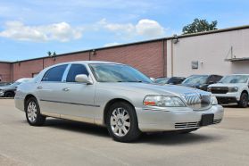 2005 LINCOLN TOWN CAR
