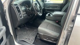 2016 RAM 1500 CREW CAB PICKUP V8, HEMI, 5.7 LITER BIG HORN PICKUP 4D 5 1/2 FT