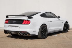 2019 Ford Mustang - Image 10