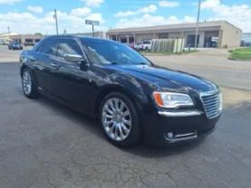 2013 CHRYSLER 300 SEDAN V6, 3.6 LITER 300 MOTOWN SEDAN 4D