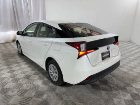 2019 TOYOTA PRIUS