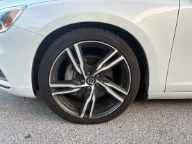 2017 VOLVO S60