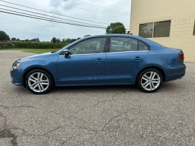 2017 VOLKSWAGEN JETTA SEDAN 4-CYL, TURBO, 1.8 LITER 1.8T SEL SEDAN 4D