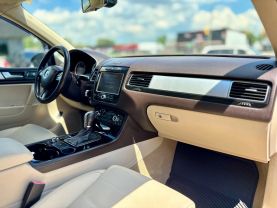2013 VOLKSWAGEN TOUAREG SUV V6, TURBO DIESEL, 3.0 LITER TDI SPORT SUV 4D
