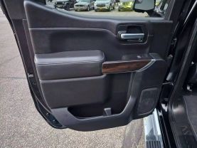 2020 GMC SIERRA 1500 CREW CAB PICKUP V8, ECOTEC3, DFM, 5.3 LITER SLT PICKUP 4D 5 3/4 FT