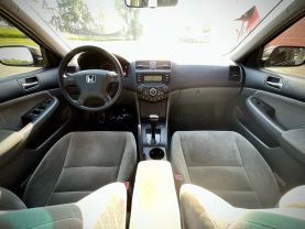 2005 Honda Accord - Image 18