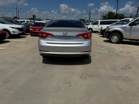 2016 HYUNDAI SONATA SEDAN 4-CYL, 2.4 LITER SE SEDAN 4D at Motors On Wheels - used car dealership in Houston, Texas.