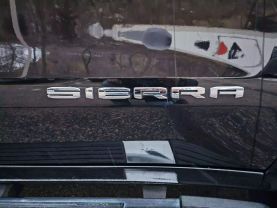 2020 GMC SIERRA 1500 CREW CAB PICKUP V8, ECOTEC3, DFM, 5.3 LITER SLT PICKUP 4D 5 3/4 FT