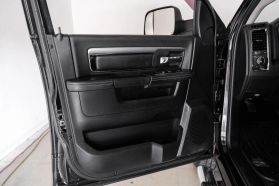 2014 RAM 1500 CREW CAB PICKUP V8, HEMI, 5.7 LITER SPORT PICKUP 4D 5 1/2 FT