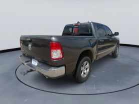 2019 RAM 1500 CREW CAB PICKUP V8, HEMI, 5.7 LITER BIG HORN PICKUP 4D 5 1/2 FT