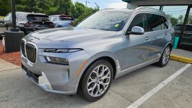 2025 Bmw X7 - Image 1