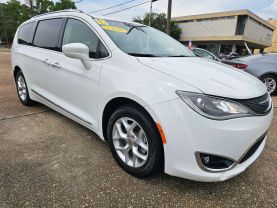 2018 CHRYSLER PACIFICA VAN V6, 3.6 LITER TOURING L MINIVAN 4D