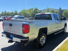 2017 CHEVROLET SILVERADO 3500 HD CREW CAB PICKUP V8, TURBO DSL, 6.6L LTZ PICKUP 4D 8 FT