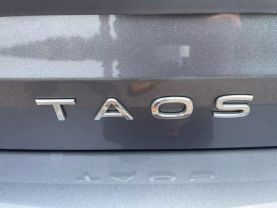 2022 VOLKSWAGEN TAOS SUV 4-CYL, TURBO, 1.5 LITER SE 4MOTION SPORT UTILITY 4D - Gesner Auto Inc in Taunton, MA, 41.88613, -71.14527